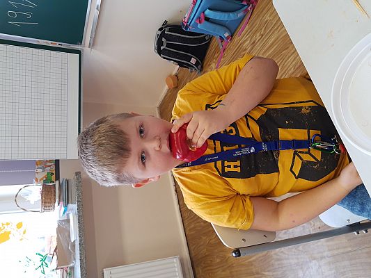 Grafika #13: Ufoludki - Kosmiczny Świat w klasie pierwszej