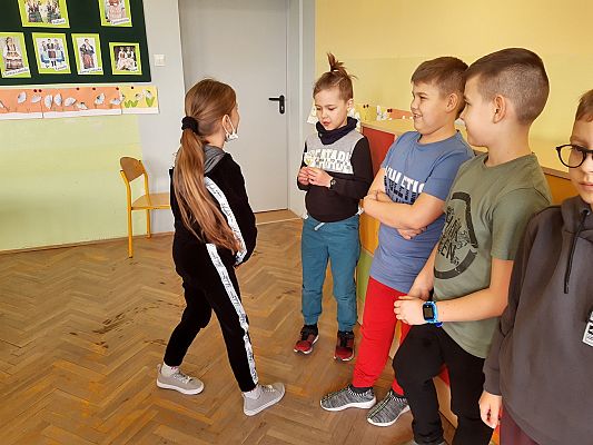 Grafika #2: Dzień Mężczyzny